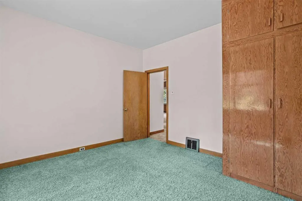 404 Otter Street