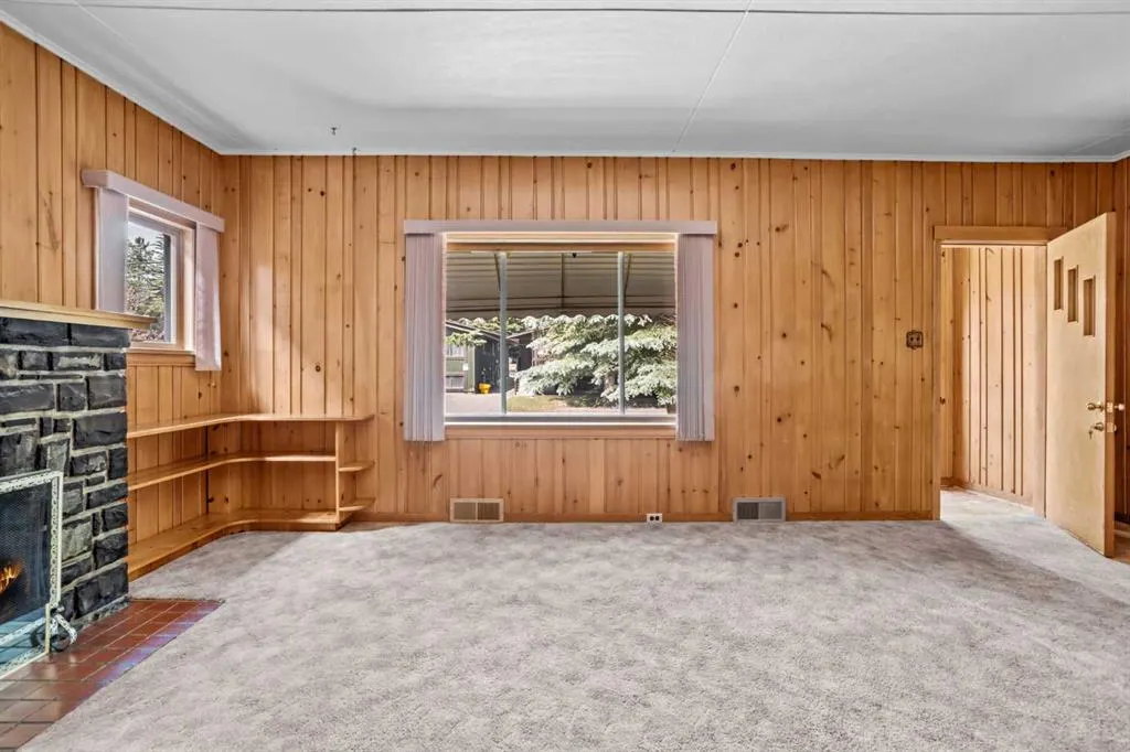 404 Otter Street