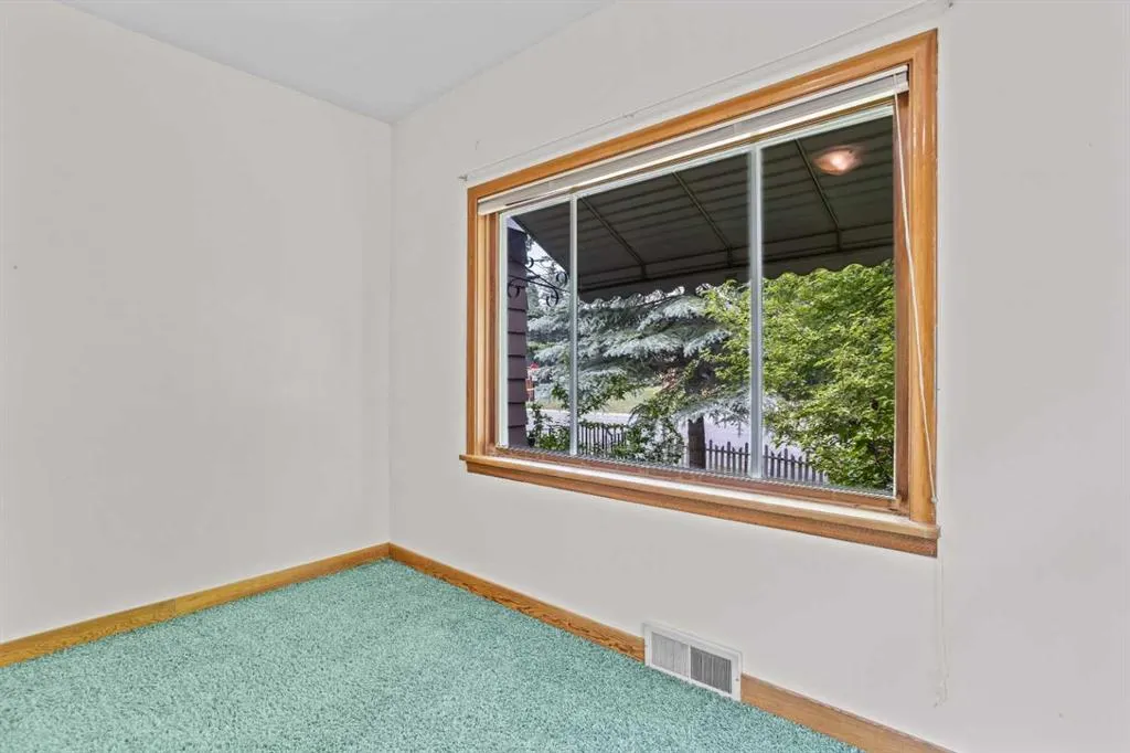 404 Otter Street