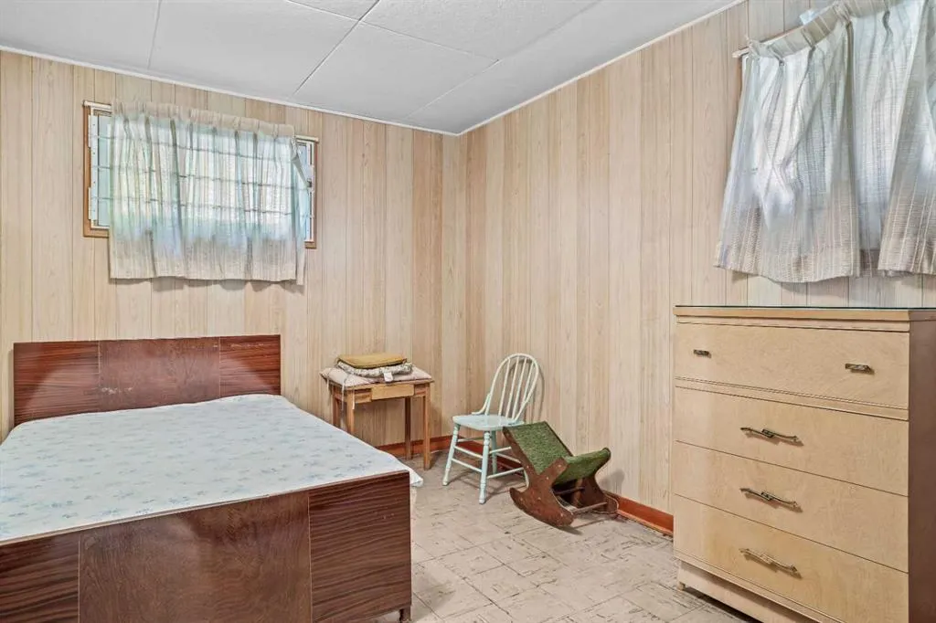 404 Otter Street