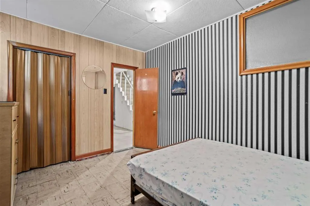 404 Otter Street