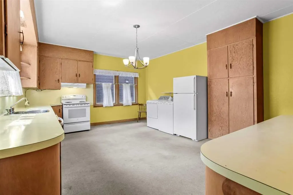 404 Otter Street