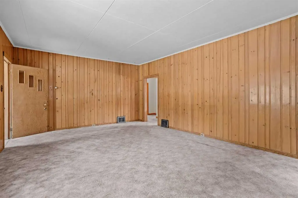 404 Otter Street