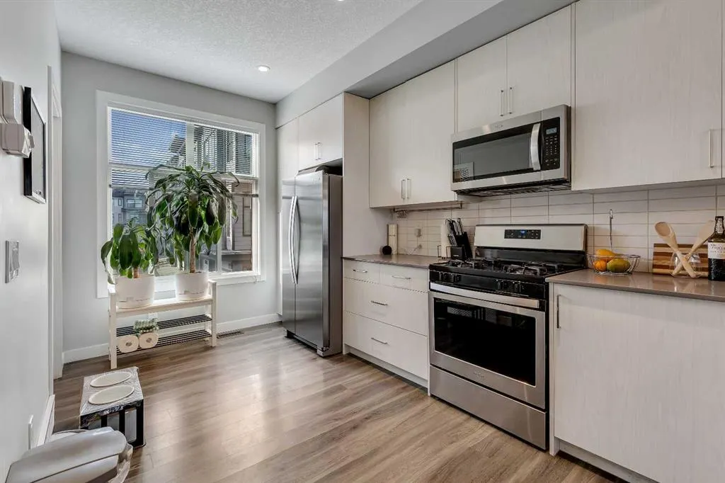 154 Seton Passage SE