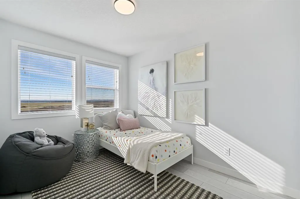 103 Raven Point SE