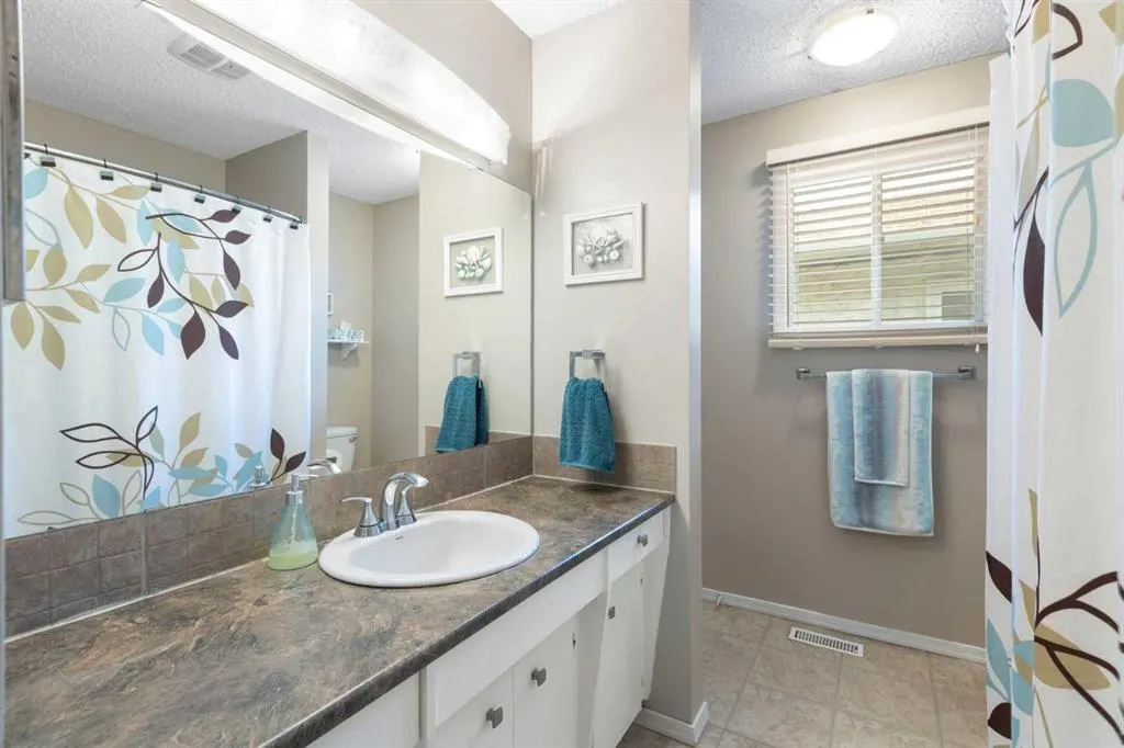 224 Sandstone Place NW