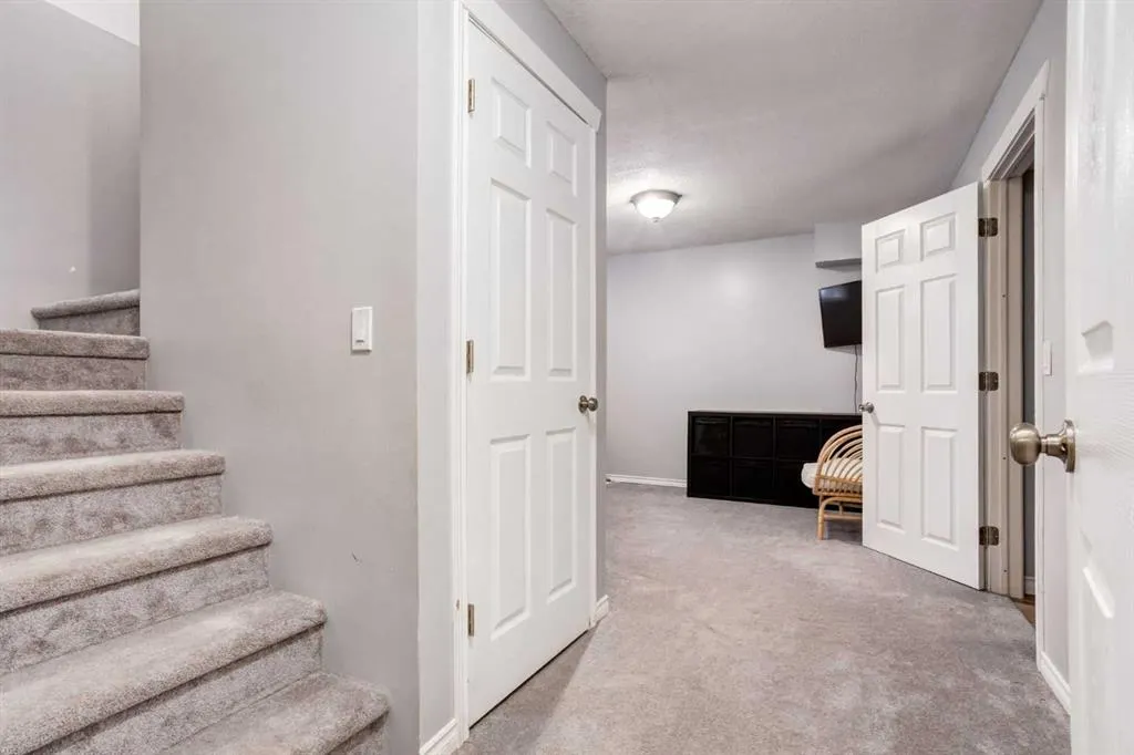 58 Cramond Close SE
