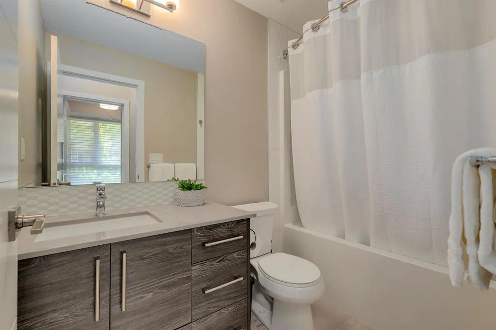 2231 Mahogany Boulevard SE, #101