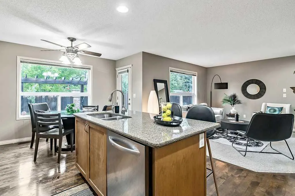 18 Auburn Bay Court SE