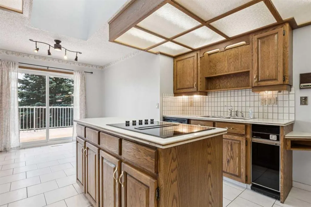 16 Edcath Mews NW