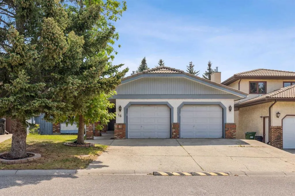 16 Edcath Mews NW