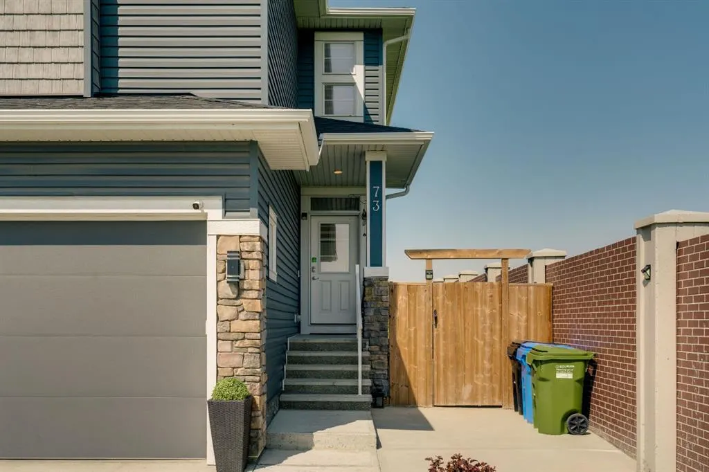 73 Red Sky Terrace NE