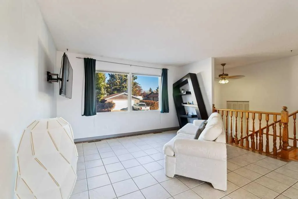 47 Martin Close