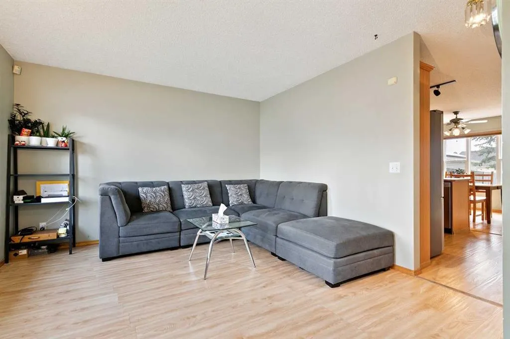 7 Covewood Park NE