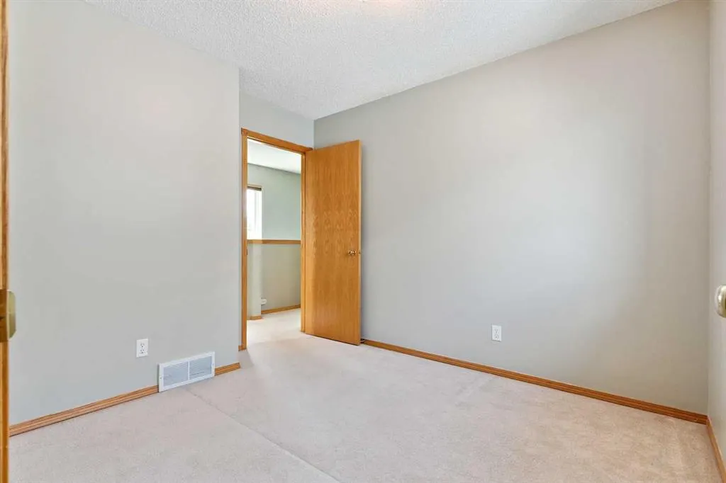 7 Covewood Park NE