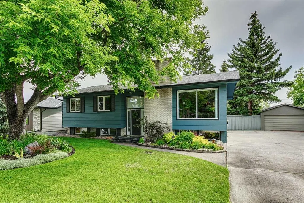144 Lake Wapta Rise SE