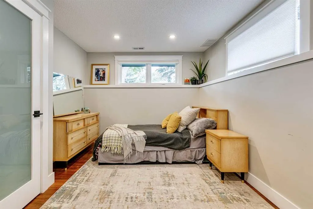 144 Lake Wapta Rise SE