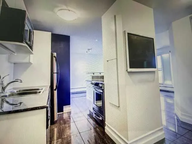 706 15 Avenue SW, #704