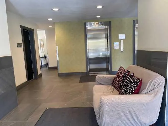 706 15 Avenue SW, #704