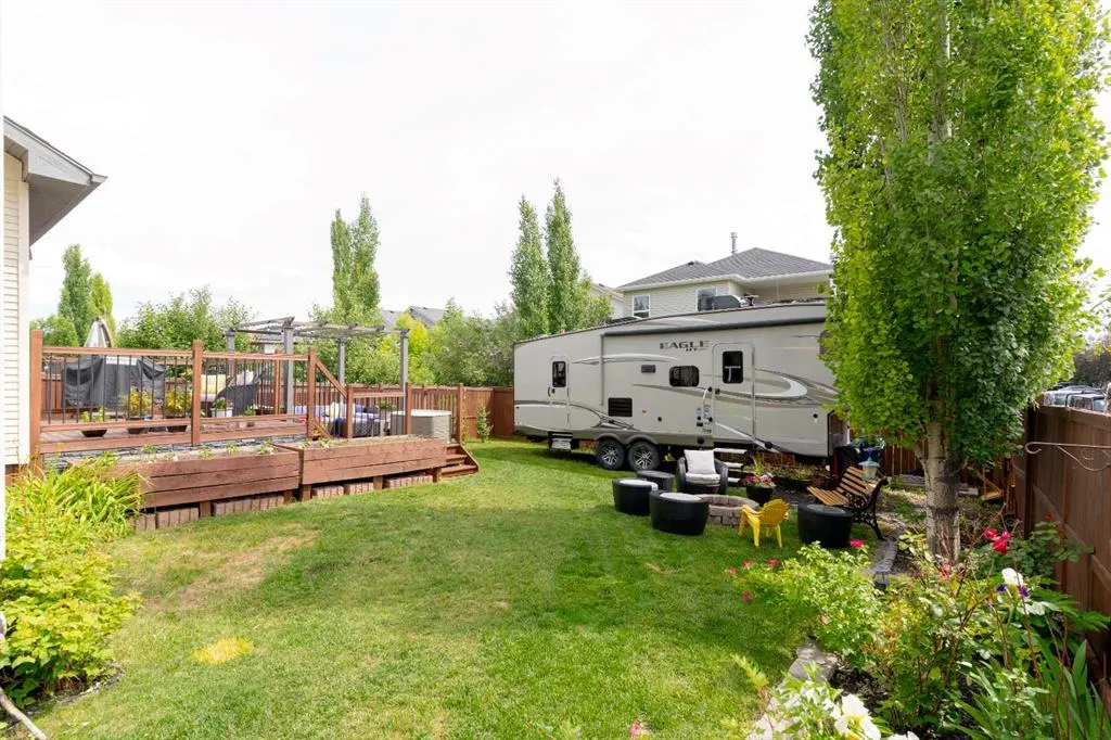 117 Tuscany Ridge Mews NW