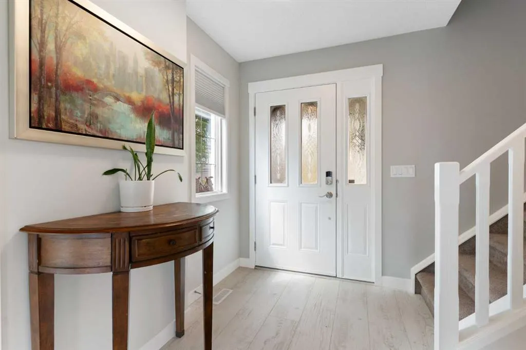117 Tuscany Ridge Mews NW