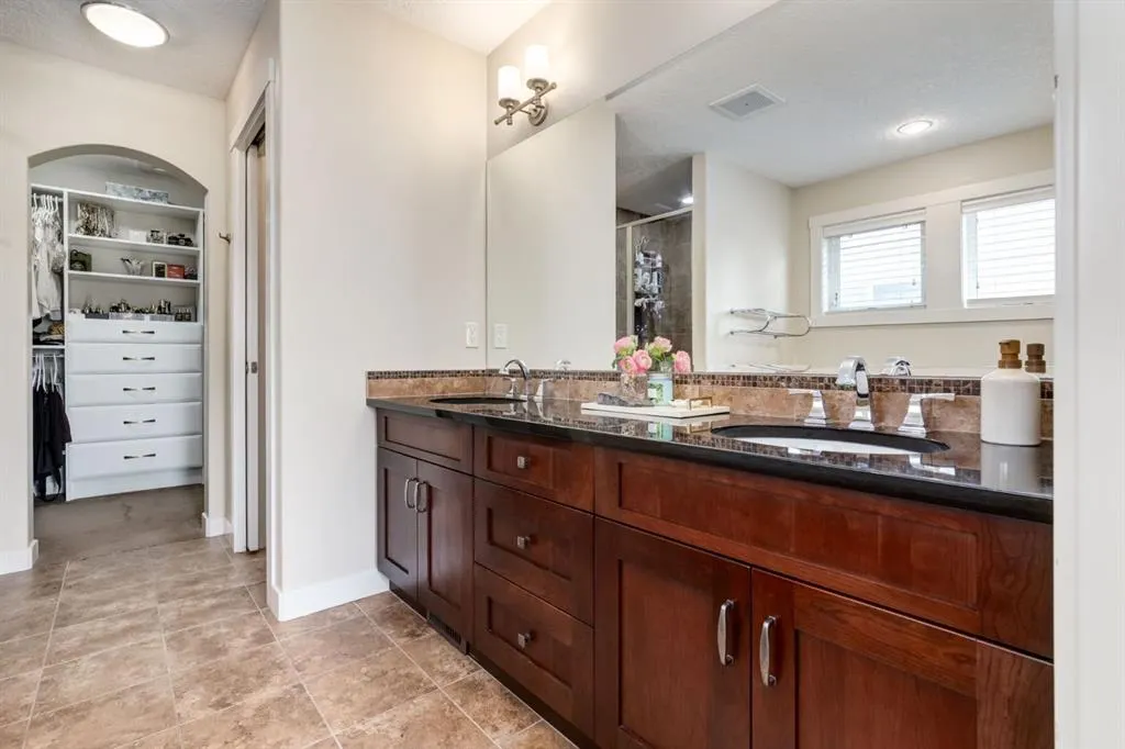 35 Cranarch Circle SE