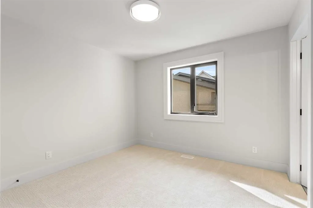 265 Rowmont Drive NW