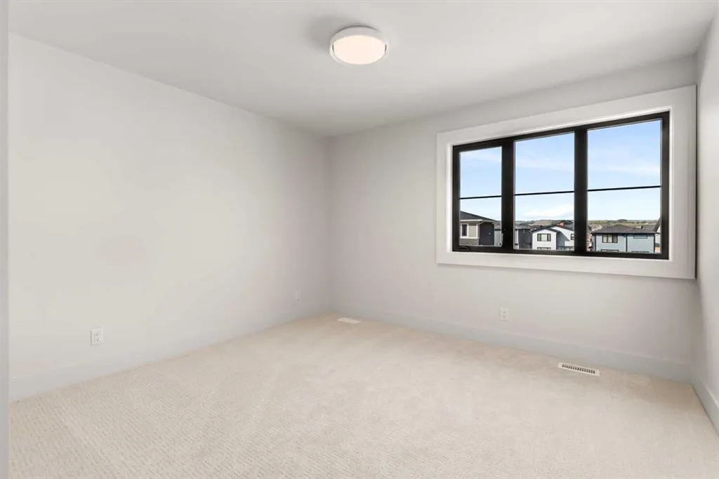 265 Rowmont Drive NW