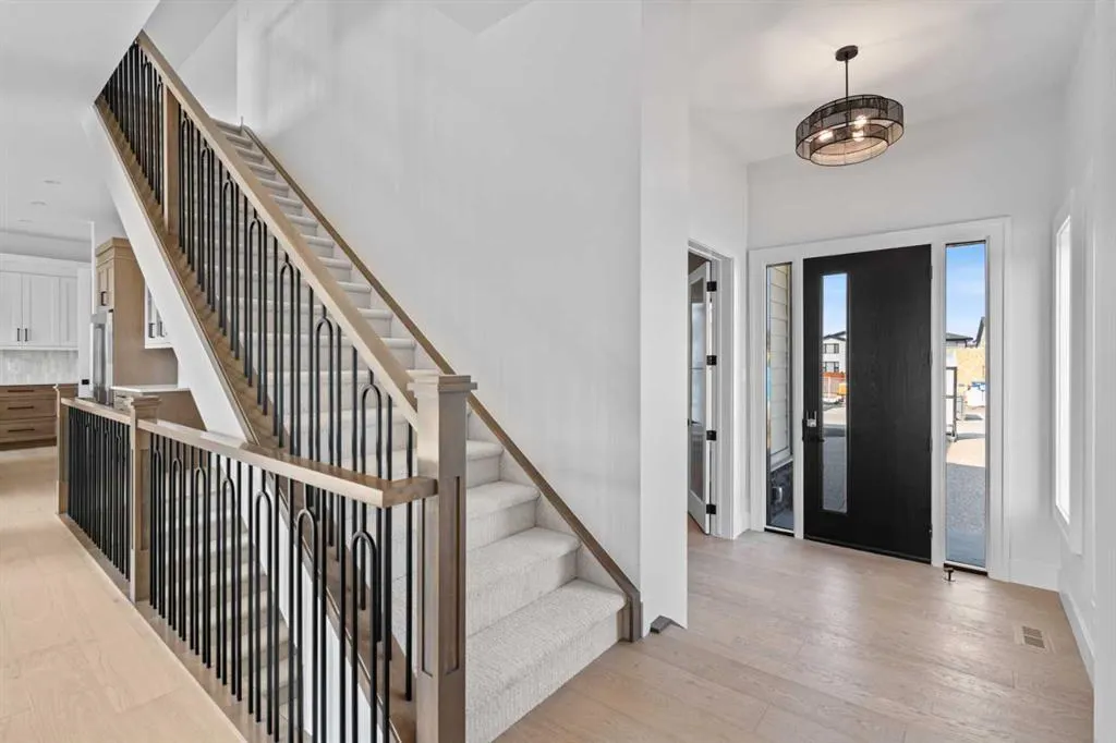 265 Rowmont Drive NW