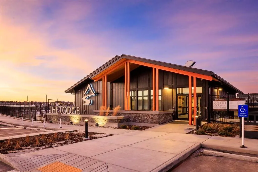 265 Rowmont Drive NW