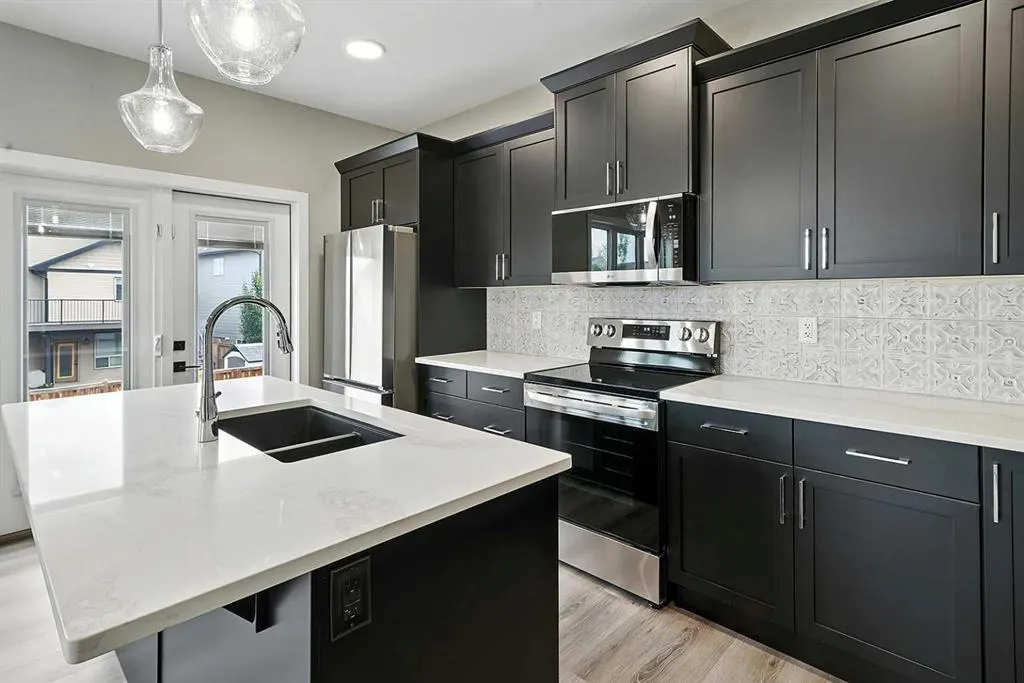 25 Murphy Close