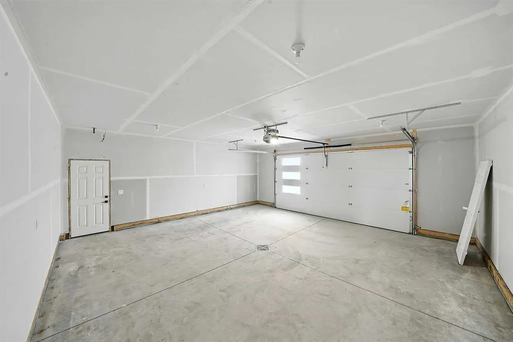 25 Murphy Close