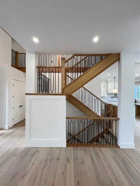 236 East Lakeview Place