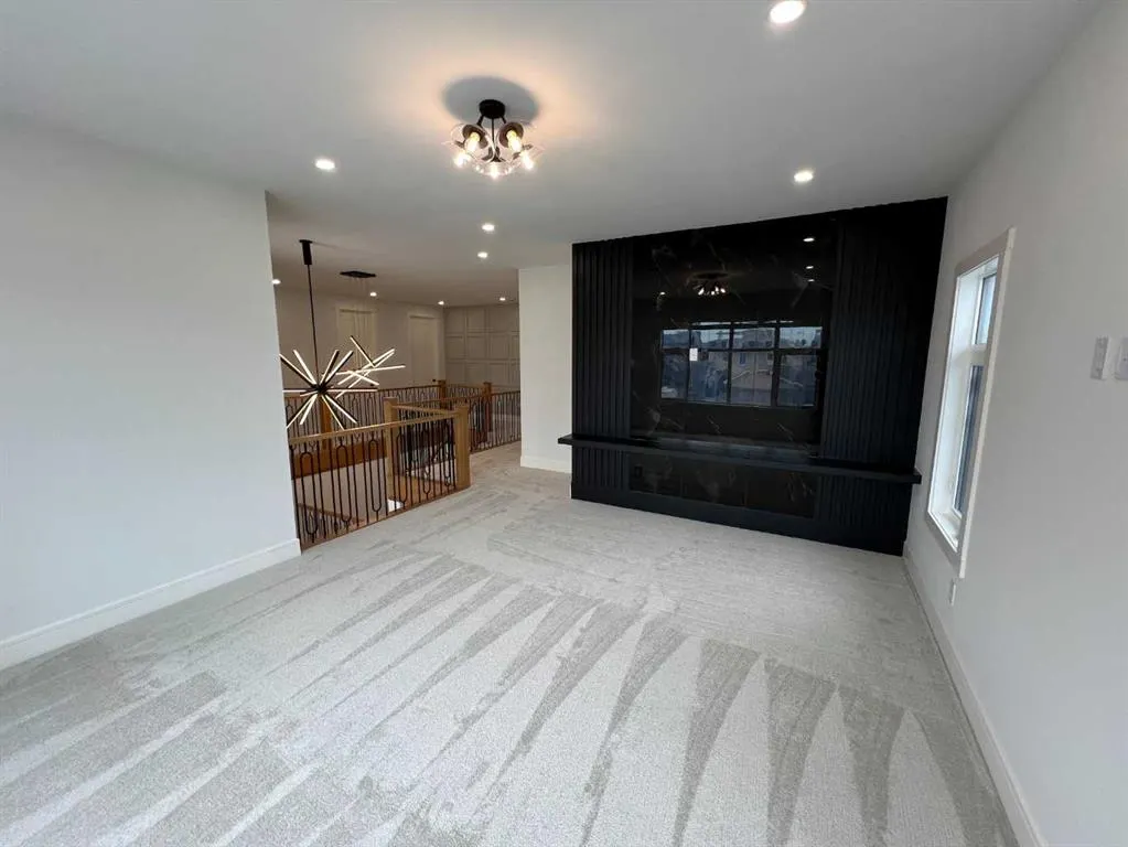 236 East Lakeview Place