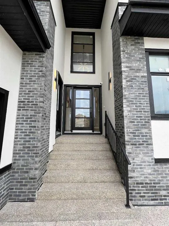 236 East Lakeview Place