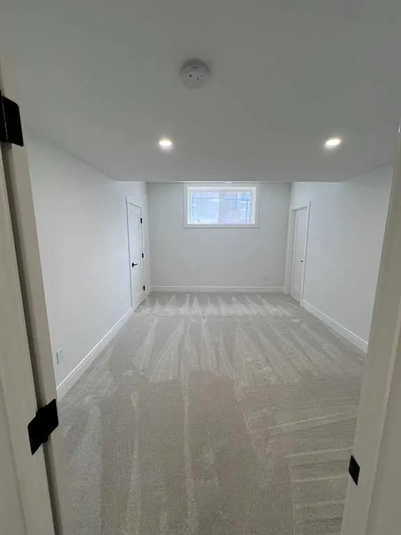 236 East Lakeview Place