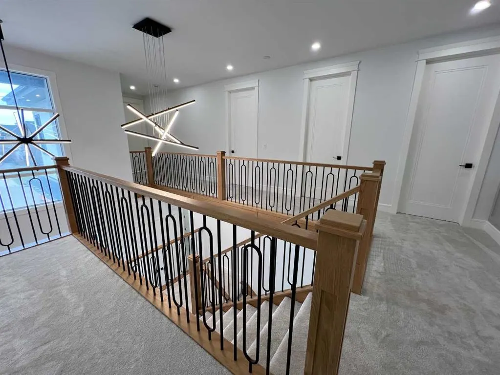 236 East Lakeview Place