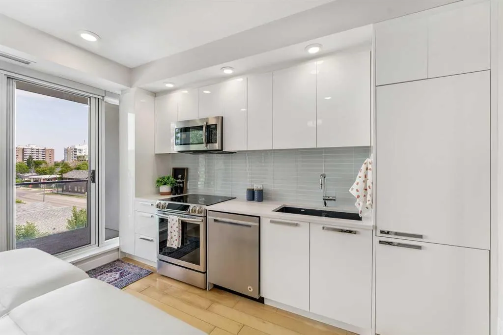 1234 5 Avenue NW, #1408