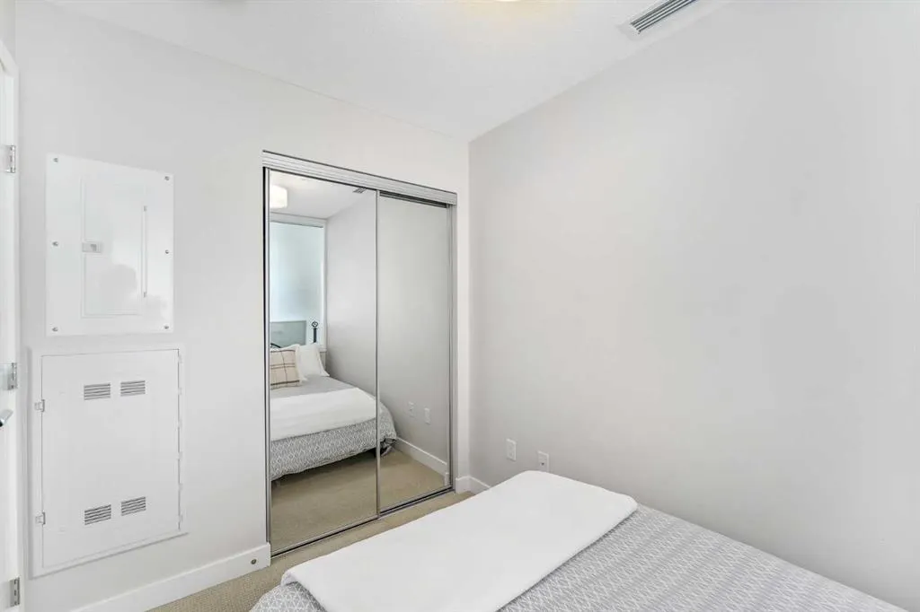 1234 5 Avenue NW, #1408