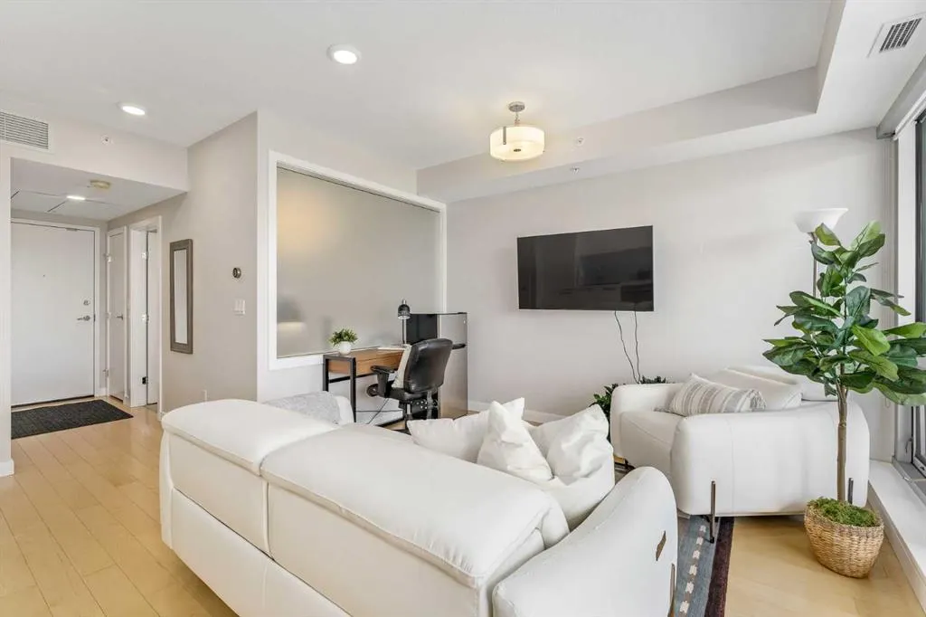 1234 5 Avenue NW, #1408