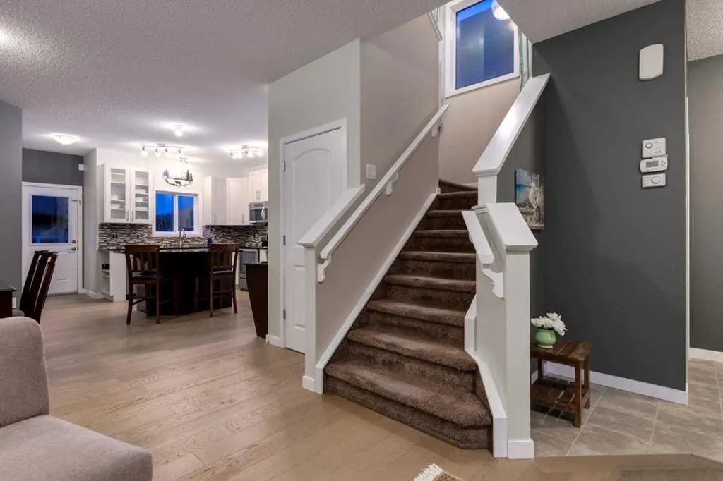 162 WALDEN Crescent SE
