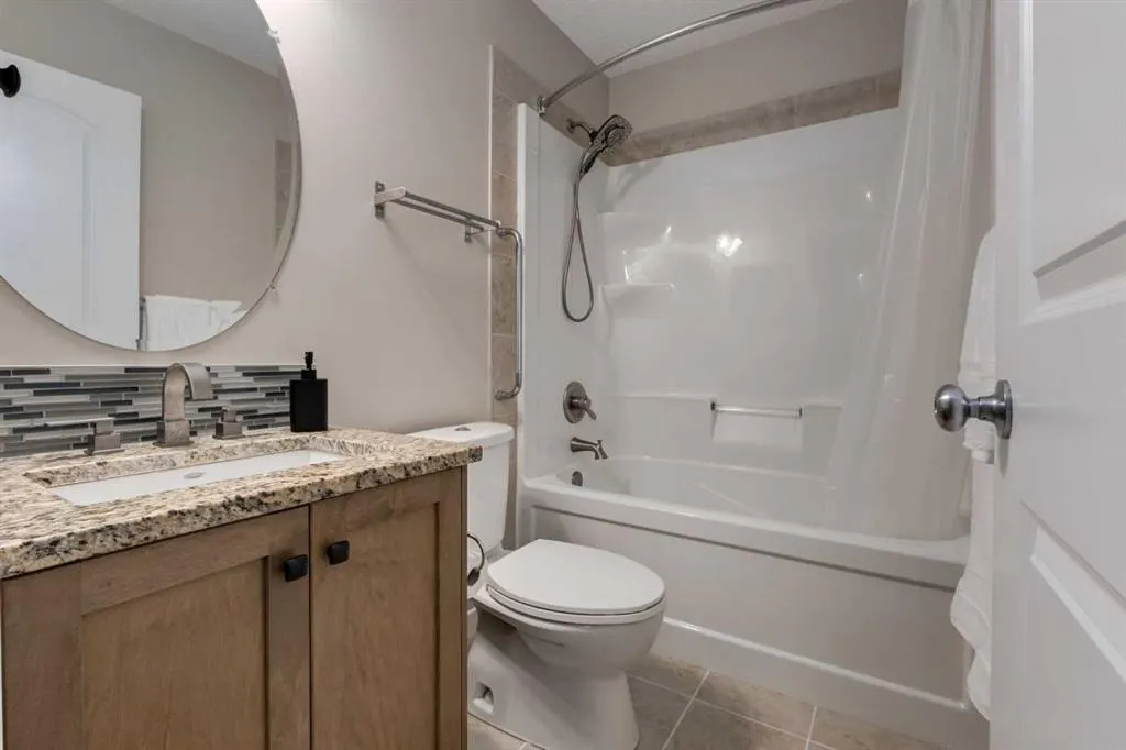162 WALDEN Crescent SE