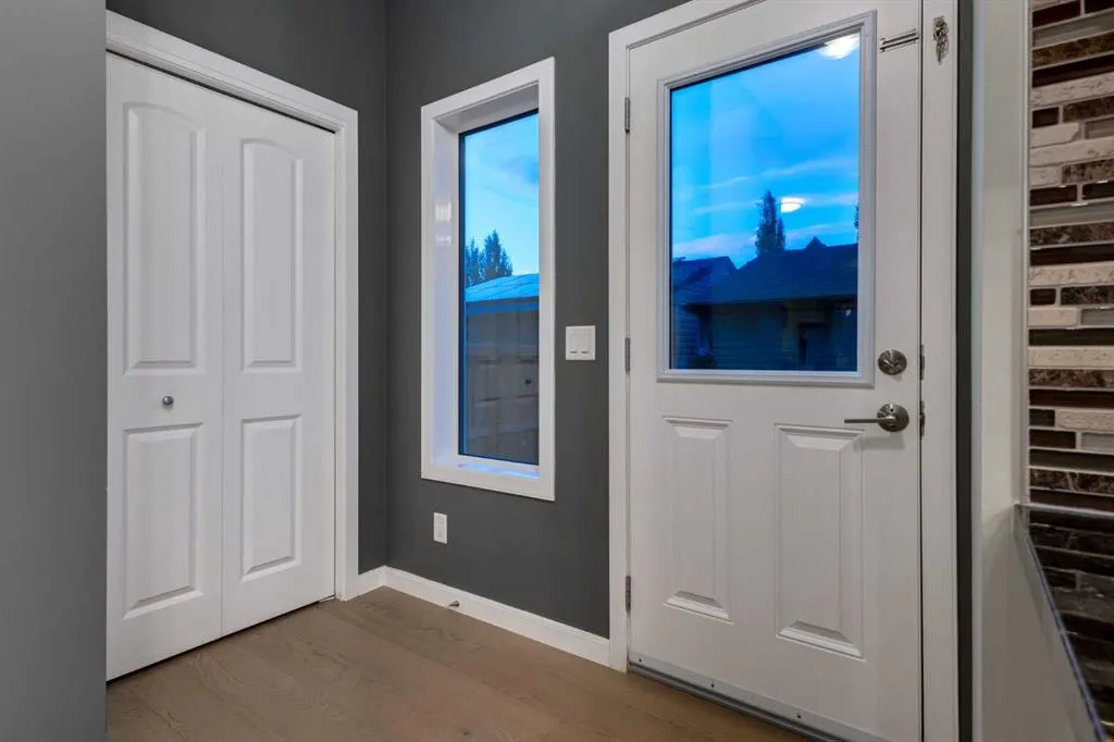 162 WALDEN Crescent SE