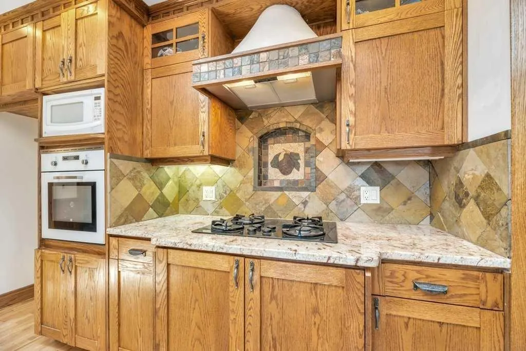 764 East Chestermere Drive