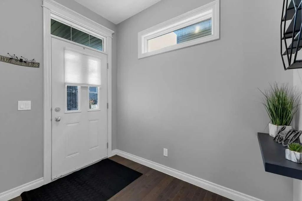 209 Evanspark Gardens NW