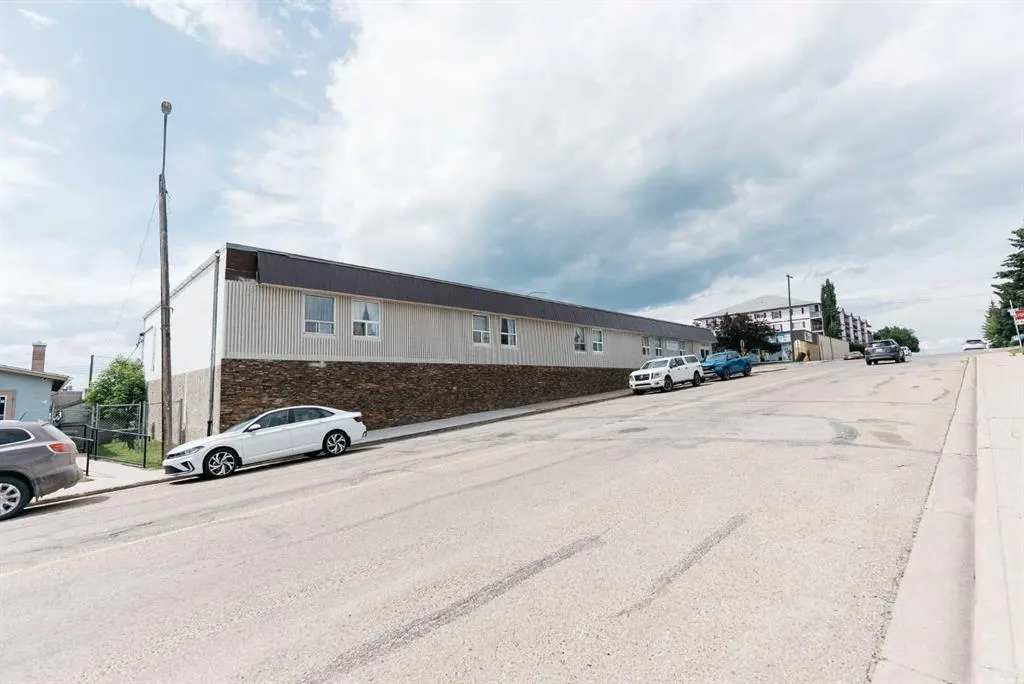 4940 49 Street, #1-19 (no 3 or 13)