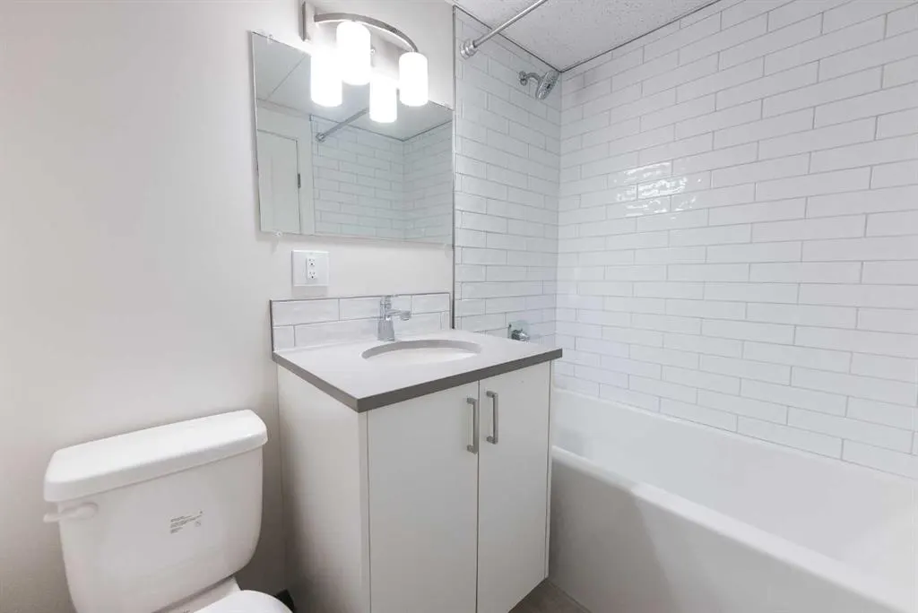 4940 49 Street, #1-19 (no 3 or 13)