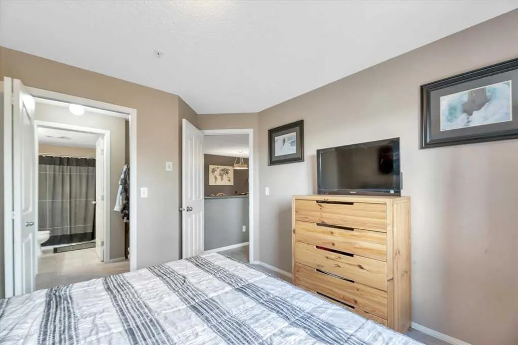 60 Panatella Street NW, #2308
