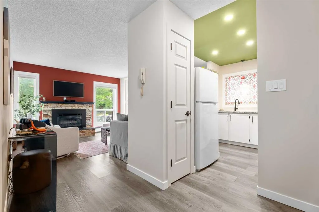 825 4 Street NE, #202