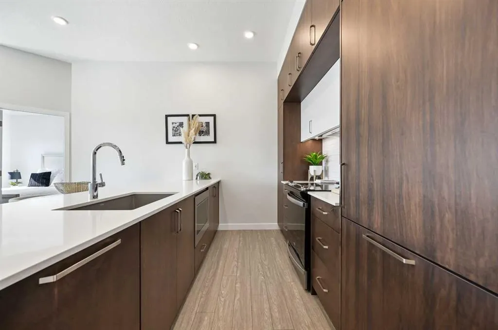 255 Les Jardins Park SE, #422